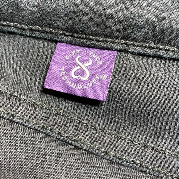 NYDJ crop jeans w/crystal embellishments stretch - Picture 11 of 16